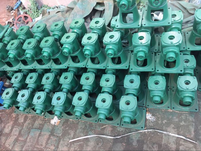 QLC側(cè)搖式啟閉機