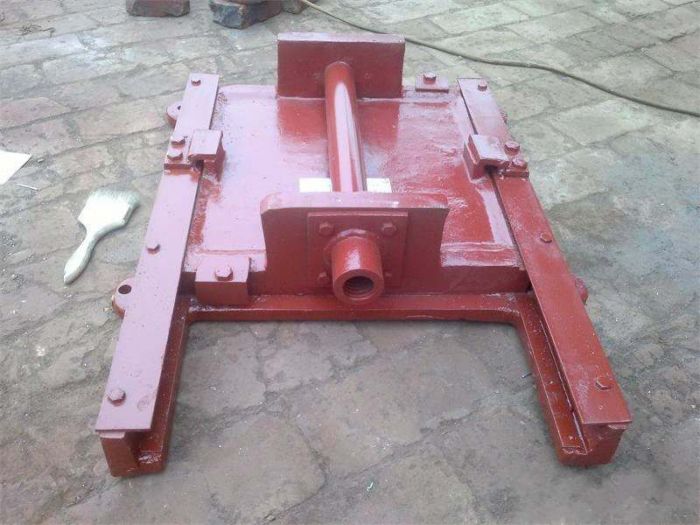 600x600mm暗桿式鑄鐵閘門